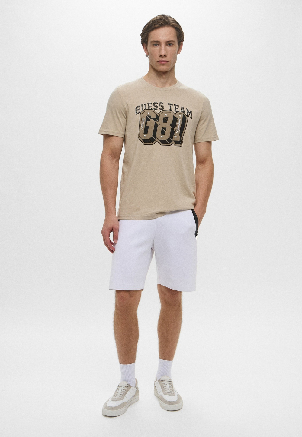 Футболка  мужская GUESS