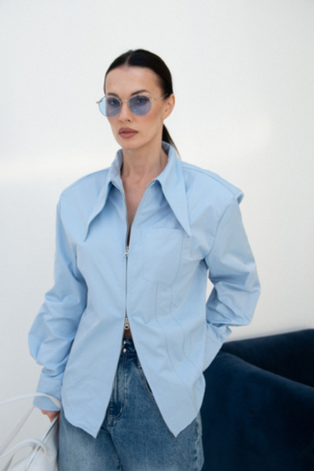 Рубашка на замке с подплечниками