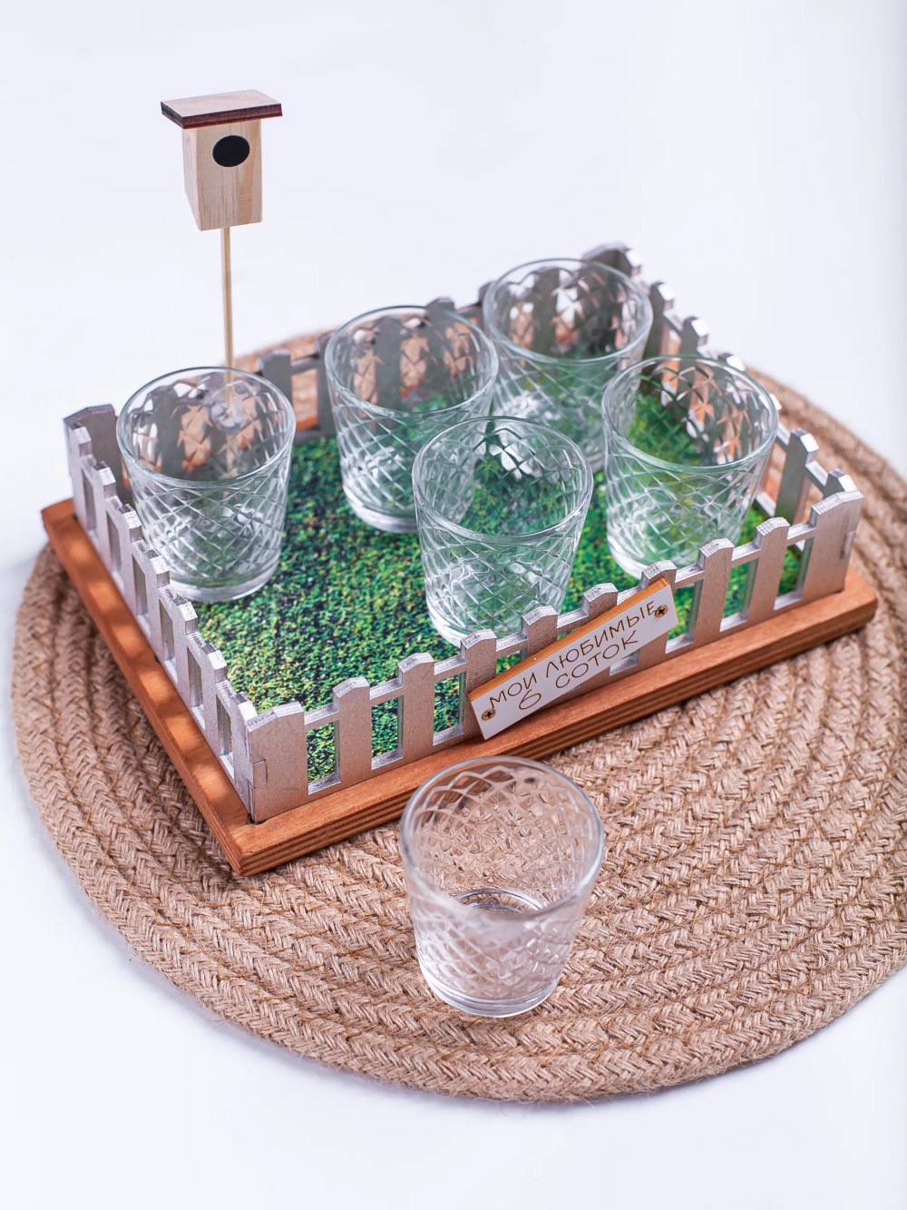 Сувенир - подставка "Мои любимые шесть соток"