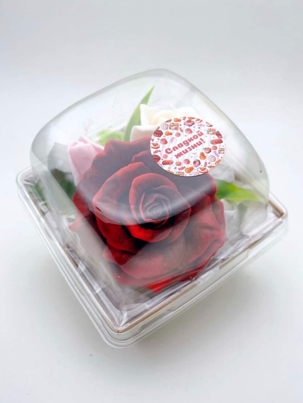 «Роза в куполе, рэд»