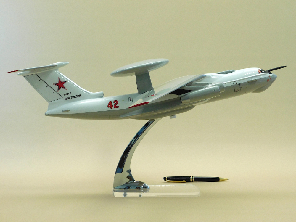 Модель самолета А-50 (М1:100, ВКС России, RF-50610,42 )