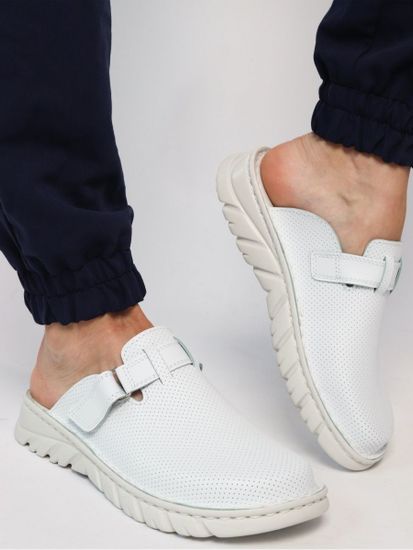 03 | "Duki" | Белые женские медицинские сабо натуральная кожа