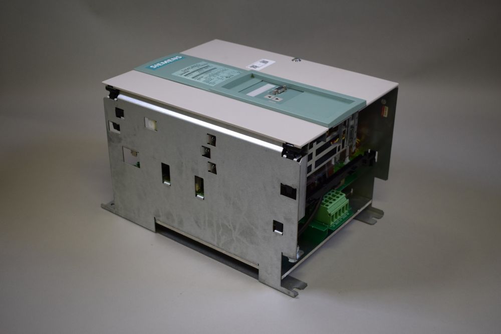SIEMENS 6RA7018-6DV62-0-Z;Z:G95+K01+K11