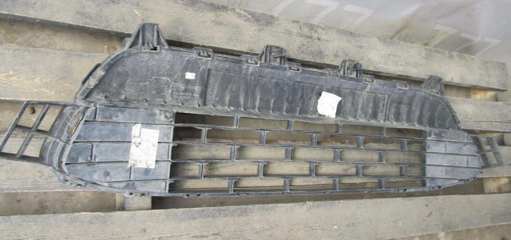 Решетка переднего бампера Kia Rio 4 (FB) 17-20 Б/У Оригинал 86561h0000