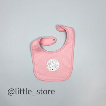 Нагрудник хлопковый "Ежики" розовый жемчуг