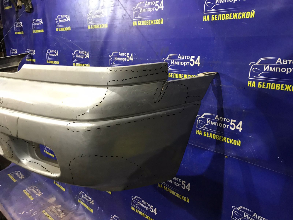 Бампер передний MAZDA MPV 1996