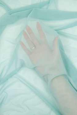 Сетка эластичная пастельно-бирюзовая отрезом 75х50 см (Турция)