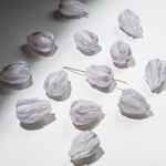 Бусина лампворк "Бутон", 21*15,5мм, бело-лиловое стекло