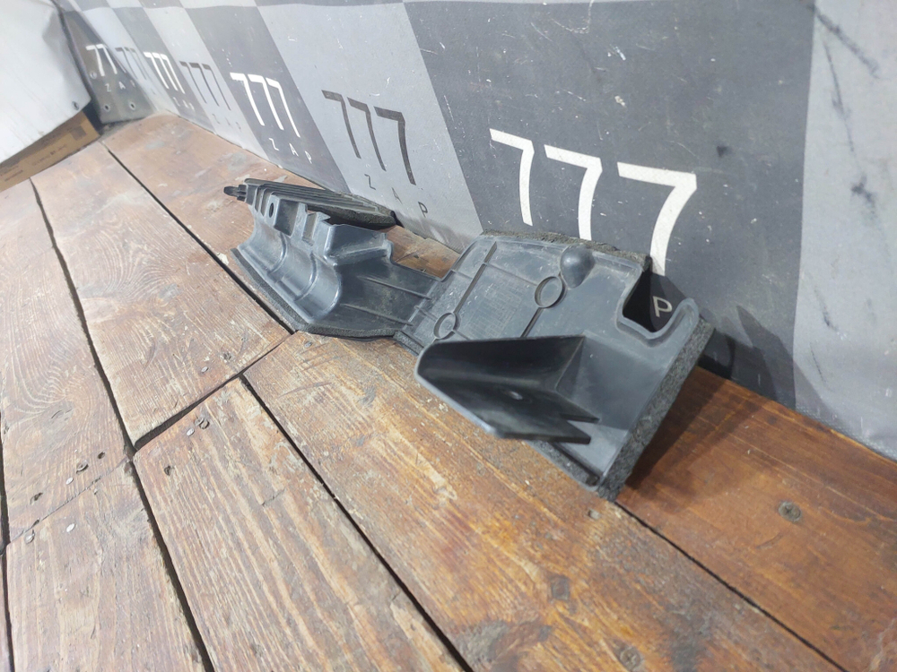 Дефлектор радиатора левый Haval Jolion 21-нв Б/У Оригинал 5514100XST01A