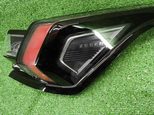 Фонарь правый внешний Zeekr 001 (2021-н.в.)