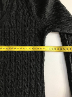 Джемпер Uniqlo базовый, маркировка М, визуально на 46 размер