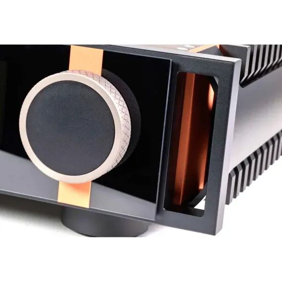Aavik I-880 Black