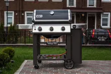Газовый гриль Weber Genesis II Е-310 GBS, 3 горелки, чёрный
