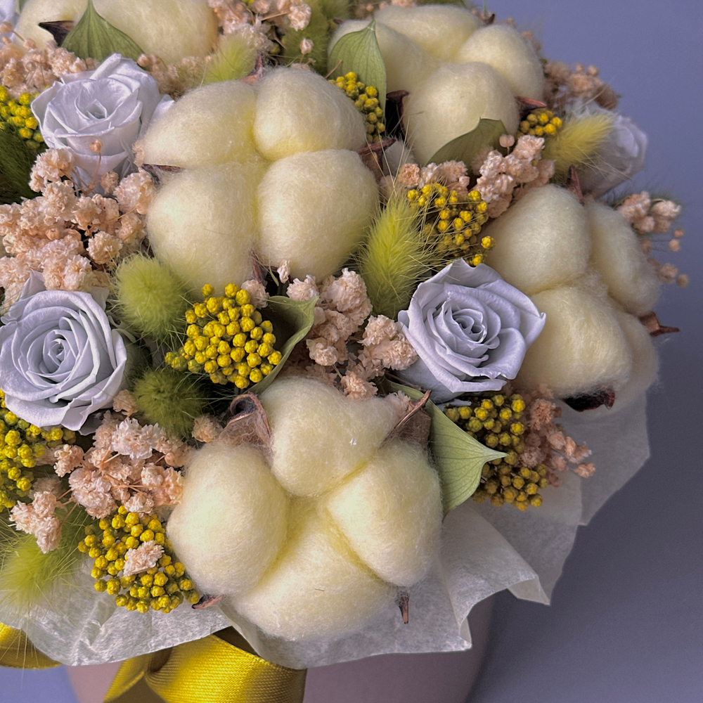 «Лимонад» - композиция из стабилизированных цветов и сухоцветов
