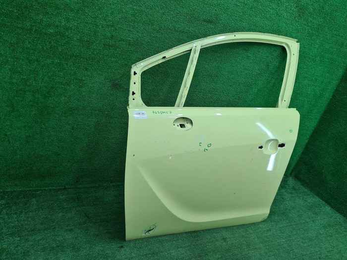 Дверь передняя левая Opel Meriva B (2010-2018)
