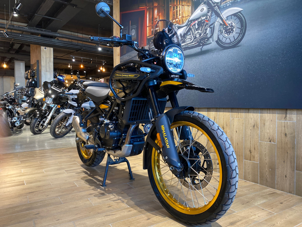 Royal Enfield Himalayan 450 Hanle Black (Premium)