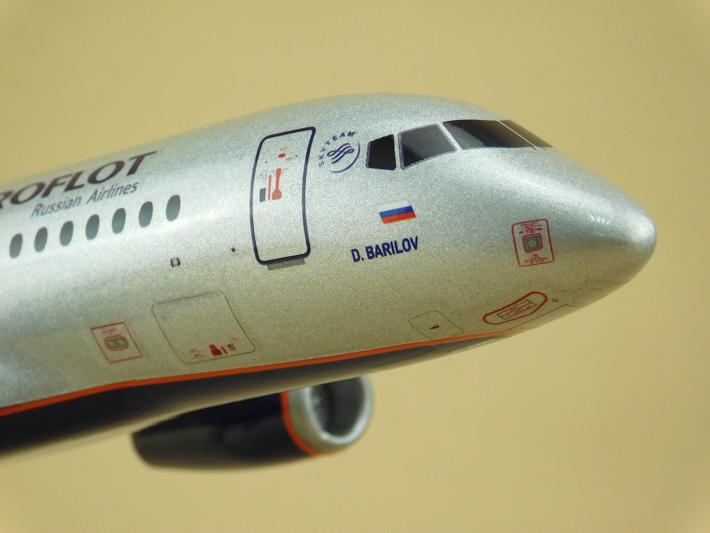 Модель самолета SSJ-100 (М1:100, Аэрофлот, RA-89007, Дмитрий Барилов)