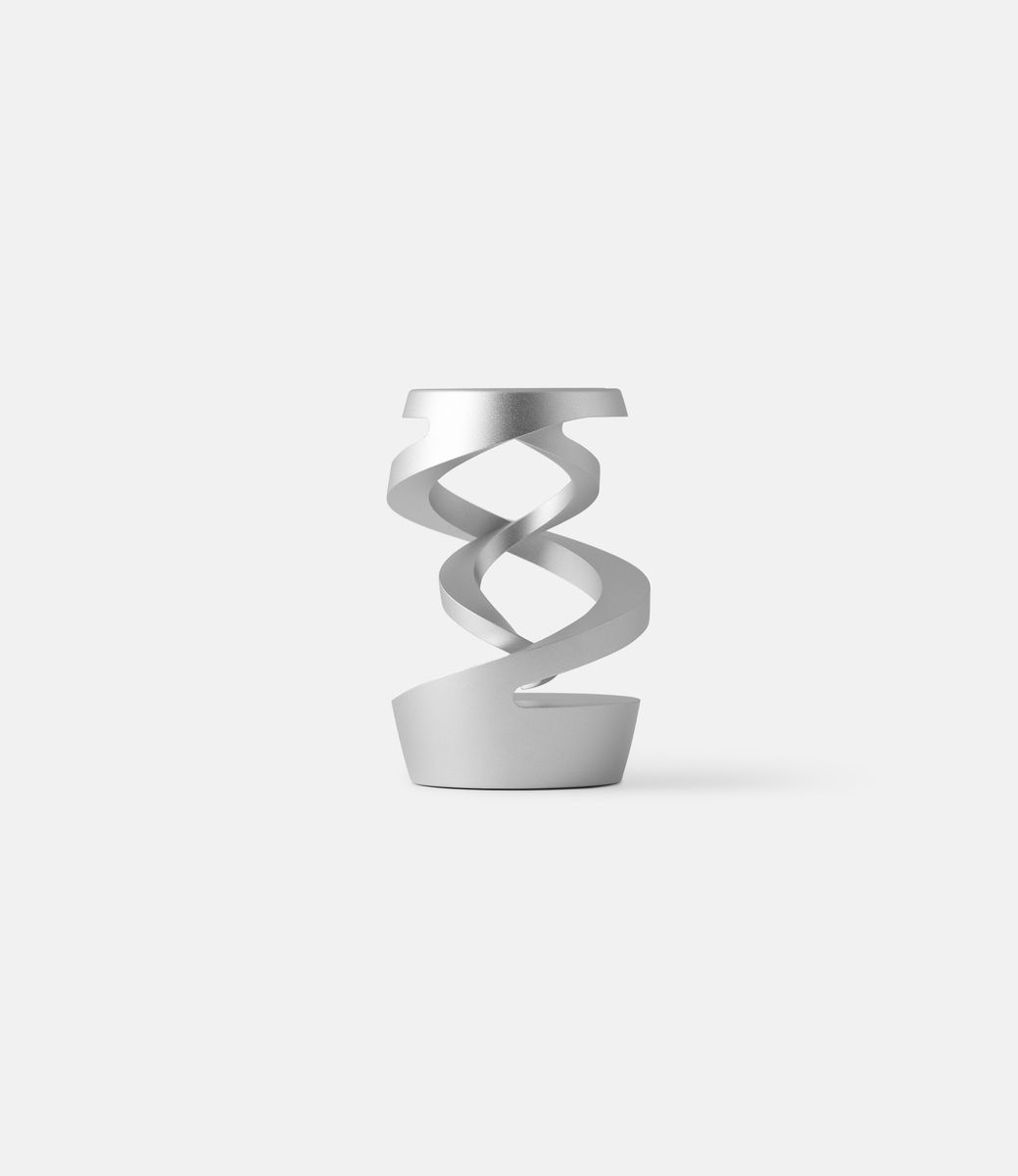 Mezmoglobe Ora Silver — многомерная кинетическая скульптура