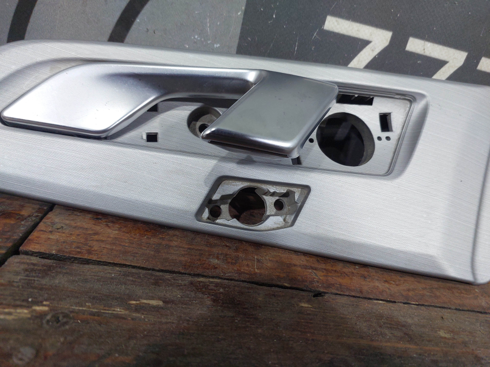 Ручка двери передней левой салонная Geely Atlas 1 (NL-3) 16-22 Б/У Оригинал 01232155