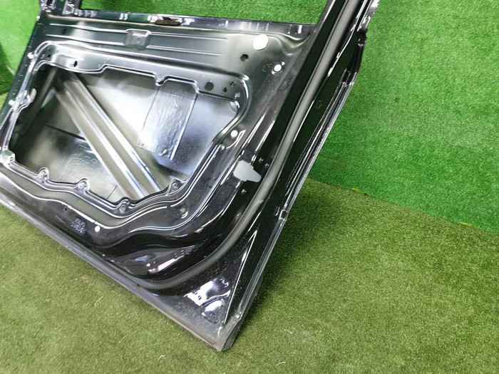 Дверь передняя правая Volvo XC70 2 (2007-2016)