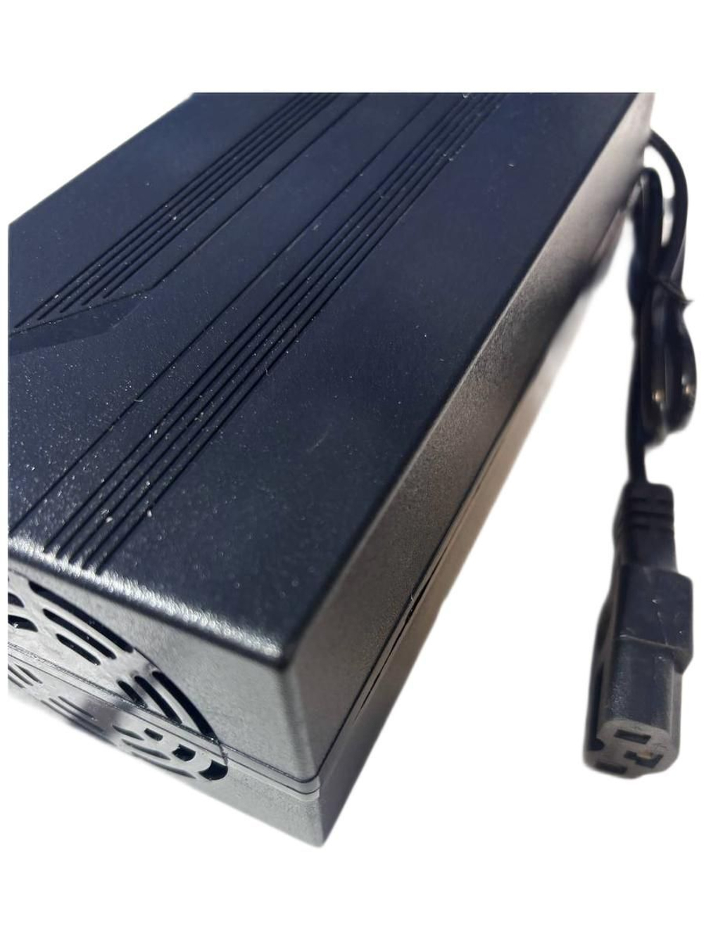 Зарядное устройство 69.35V 8A разъем С13 железо-фосфат для электровелосипедов