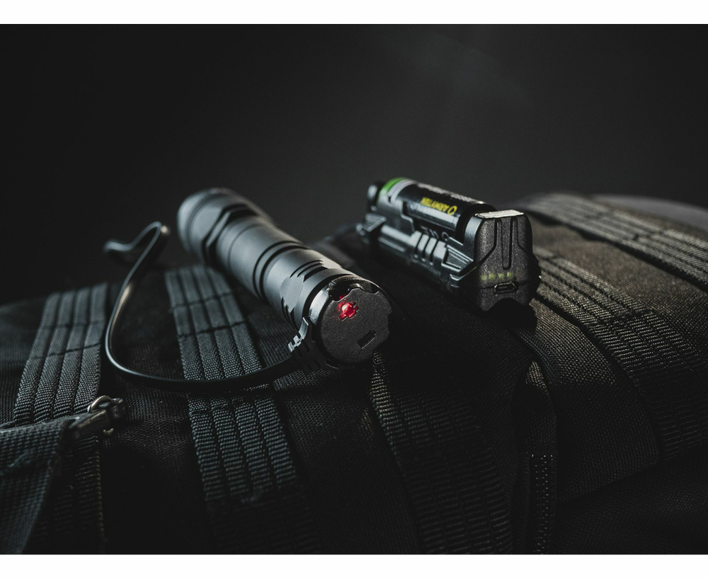 Магнитное зарядное устройство Armytek AMC-03