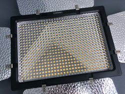 Yongnuo YN-600L II Осветитель светодиодный Yongnuo YN-600 L II