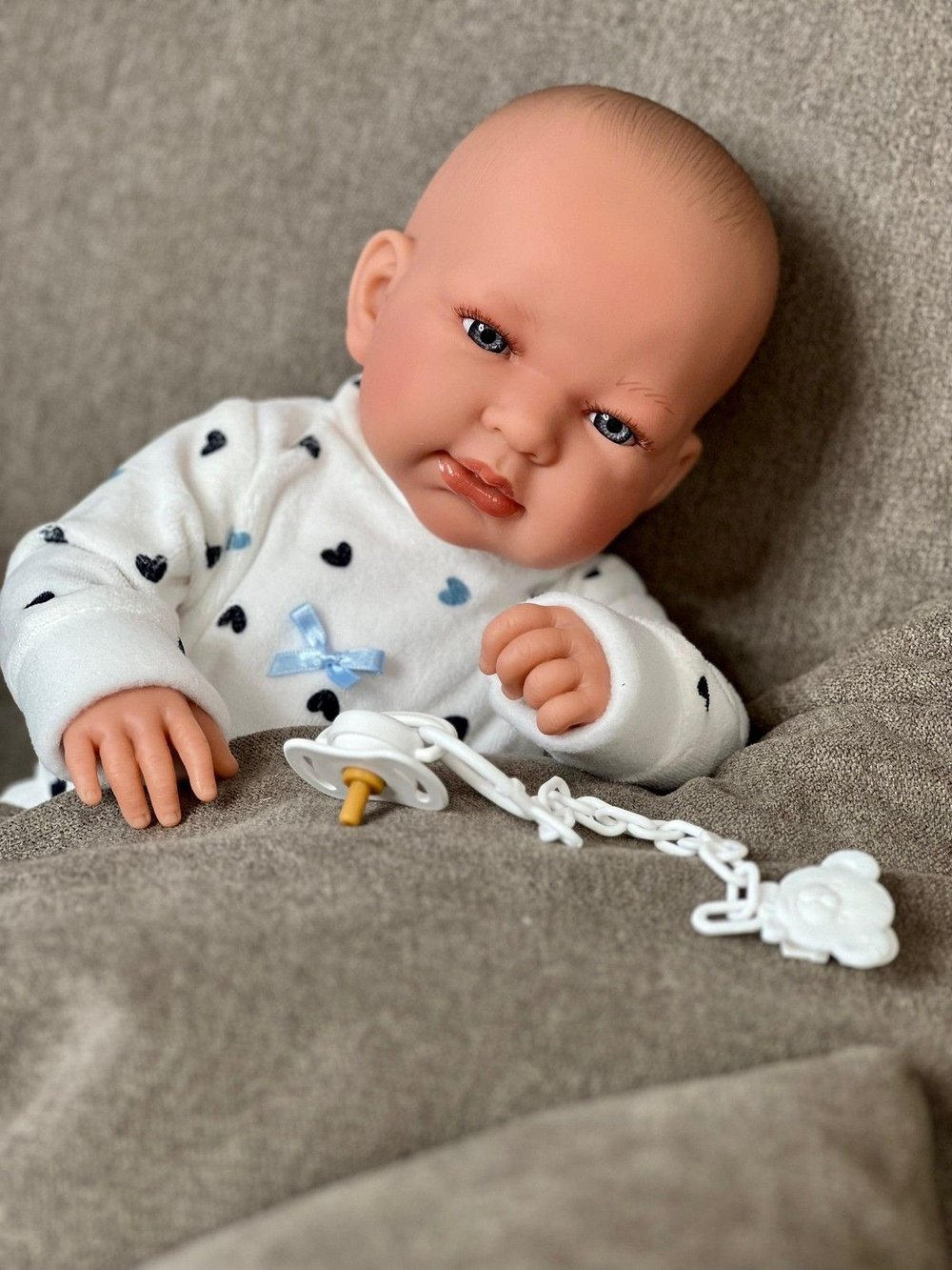 Кукла Llorens виниловая 44см Tino (84439)