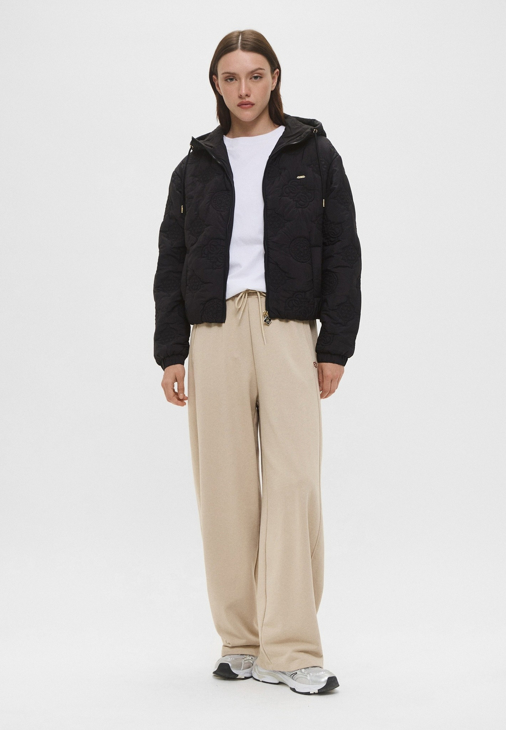 Куртка утепленная  женская GUESS