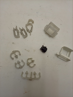 EWT1221 кт12 Пластиковый крепеж, защёлки и заглушки для стиральной машины Electrolux б/у