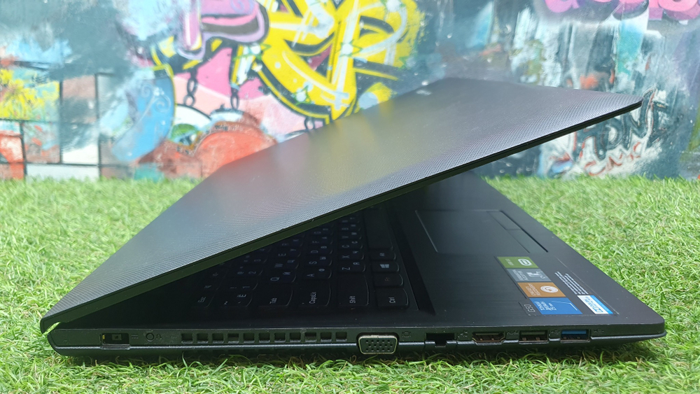 Ноутбук Lenovo Pentium/4Gb