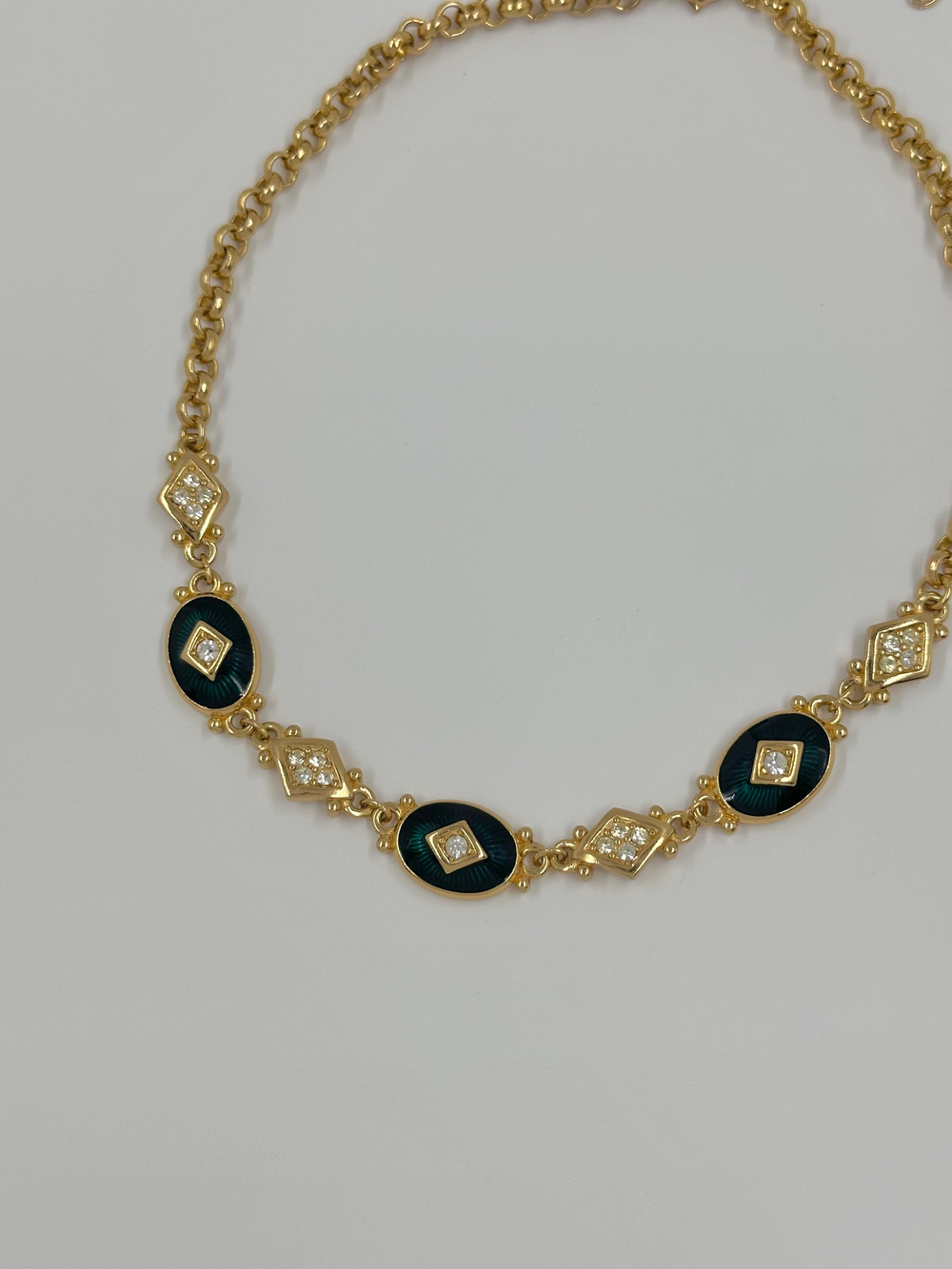 Колье с зелёной эмалью и кристаллами Burberry