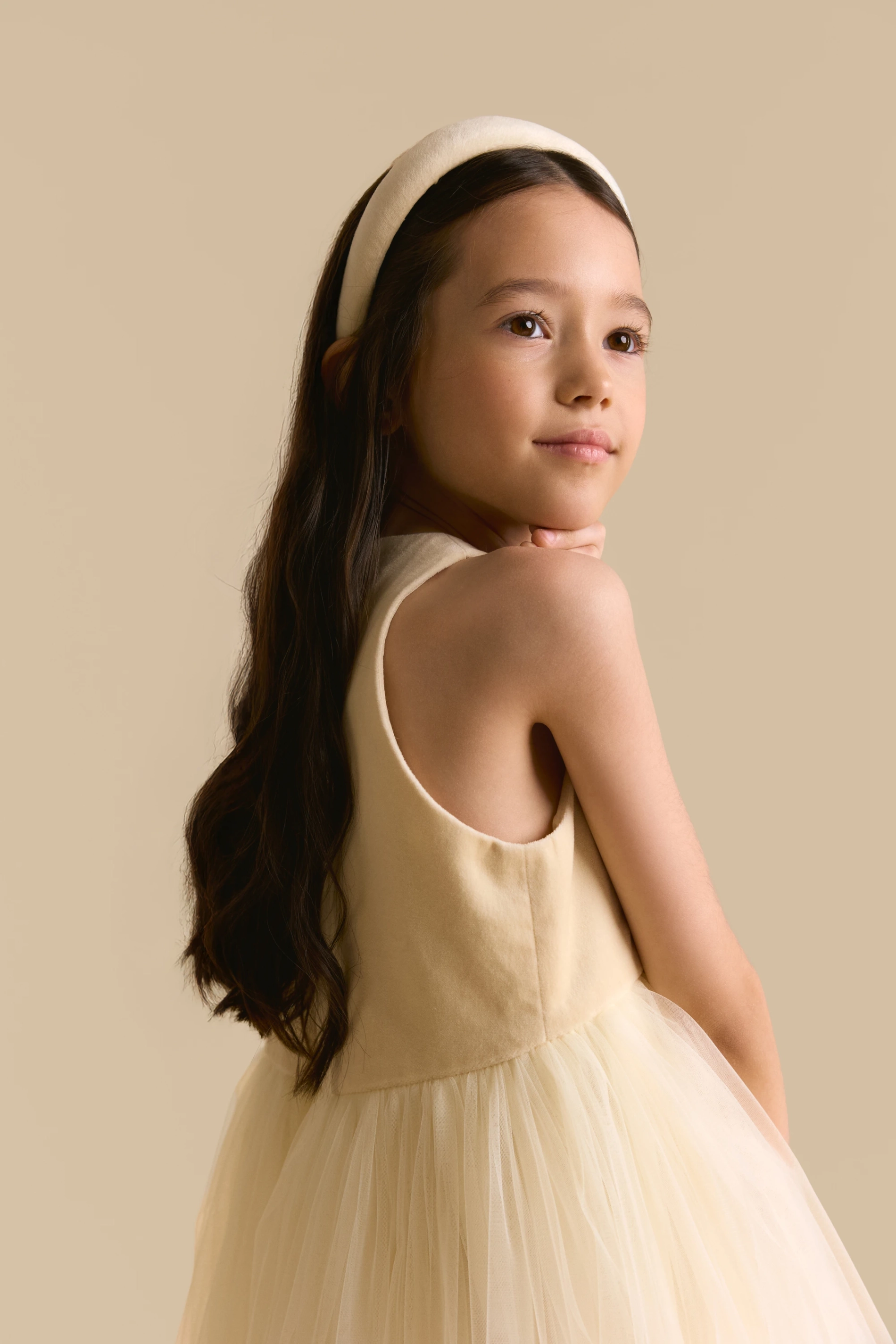 Платье из бархата и сетки