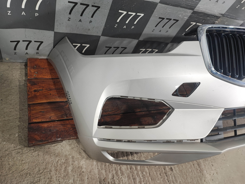 Бампер передний Volvo XC60 2 17-21 Б/У Оригинал 39847066