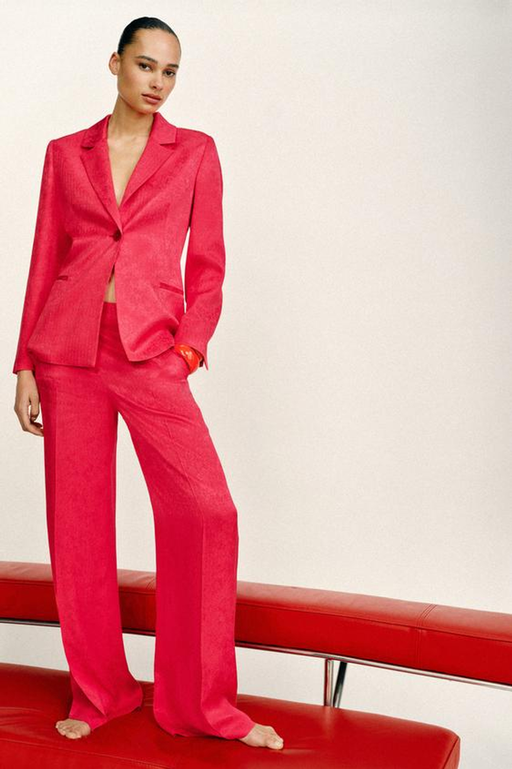 ZARA БРЮКИ ПРЯМОГО КРОЯ ЖАККАРД, МАЛИНОВЫЙ