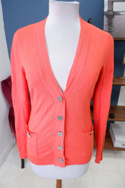 Джемпер Pelican на пуговицах 48 размер