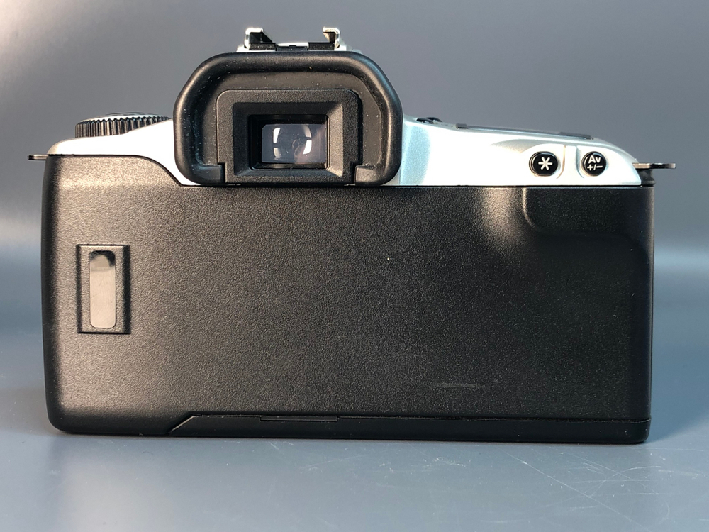 Canon EOS 300 kit EF 28-80mm 3.5-5.6