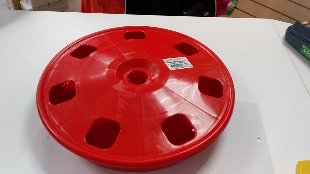 Поилка для домашней птицы под бутылку МилихПластик Поилка для домашней птицы под бутылку МилихПластик