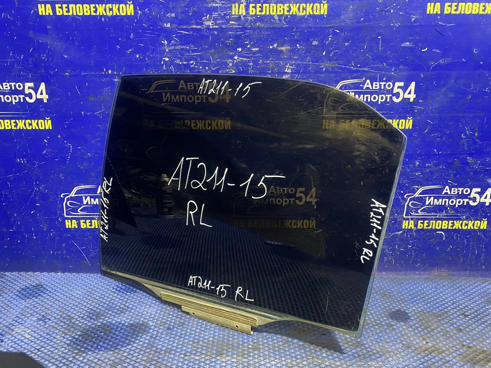 Стекло двери задней левой TOYOTA CARINA 2001