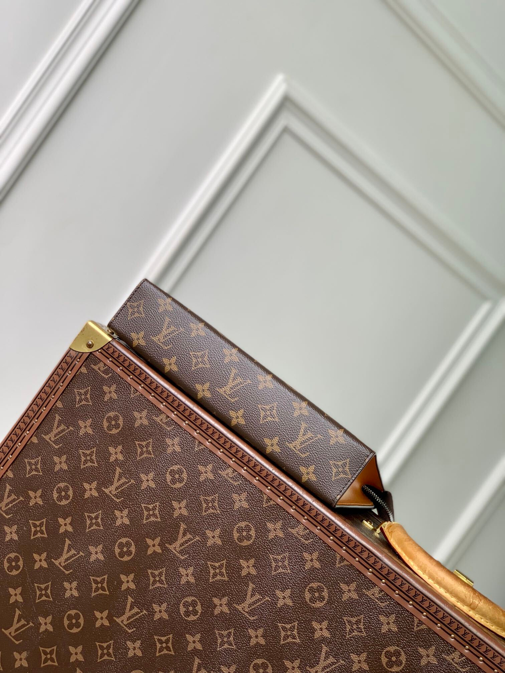 Louis Vuitton Pochette Voyage MM