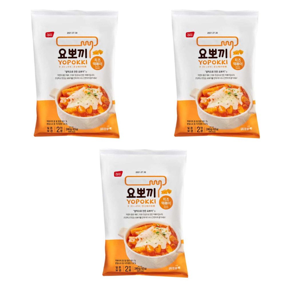 Рисовые палочки Токпокки Yopokki с сыром, 240 г, 3 шт