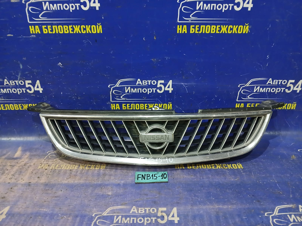 Решетка радиатора NISSAN SUNNY 2000