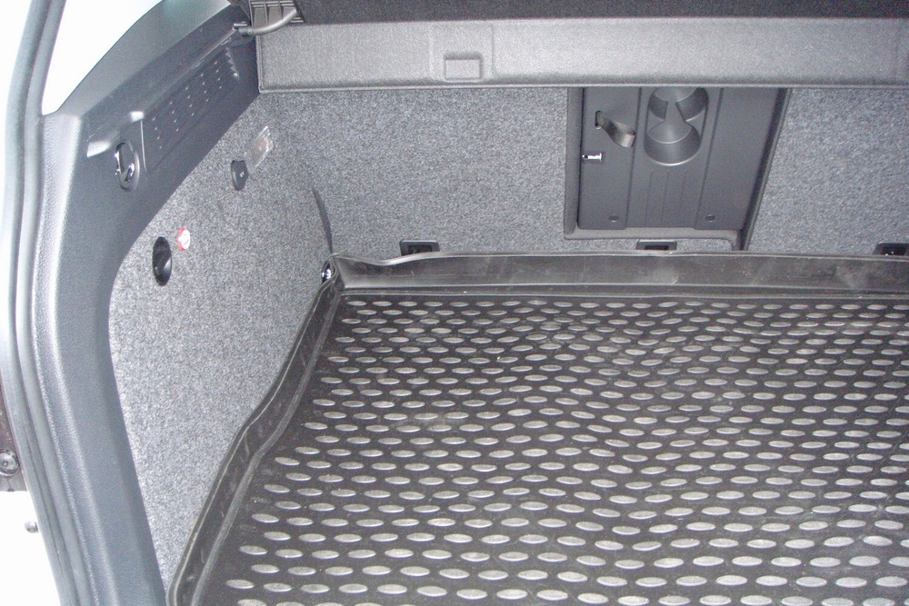 Коврик в багажник для VW Tiguan 2007-2016, кроссовер (полиуретан) арт.NLC.51.21.B13