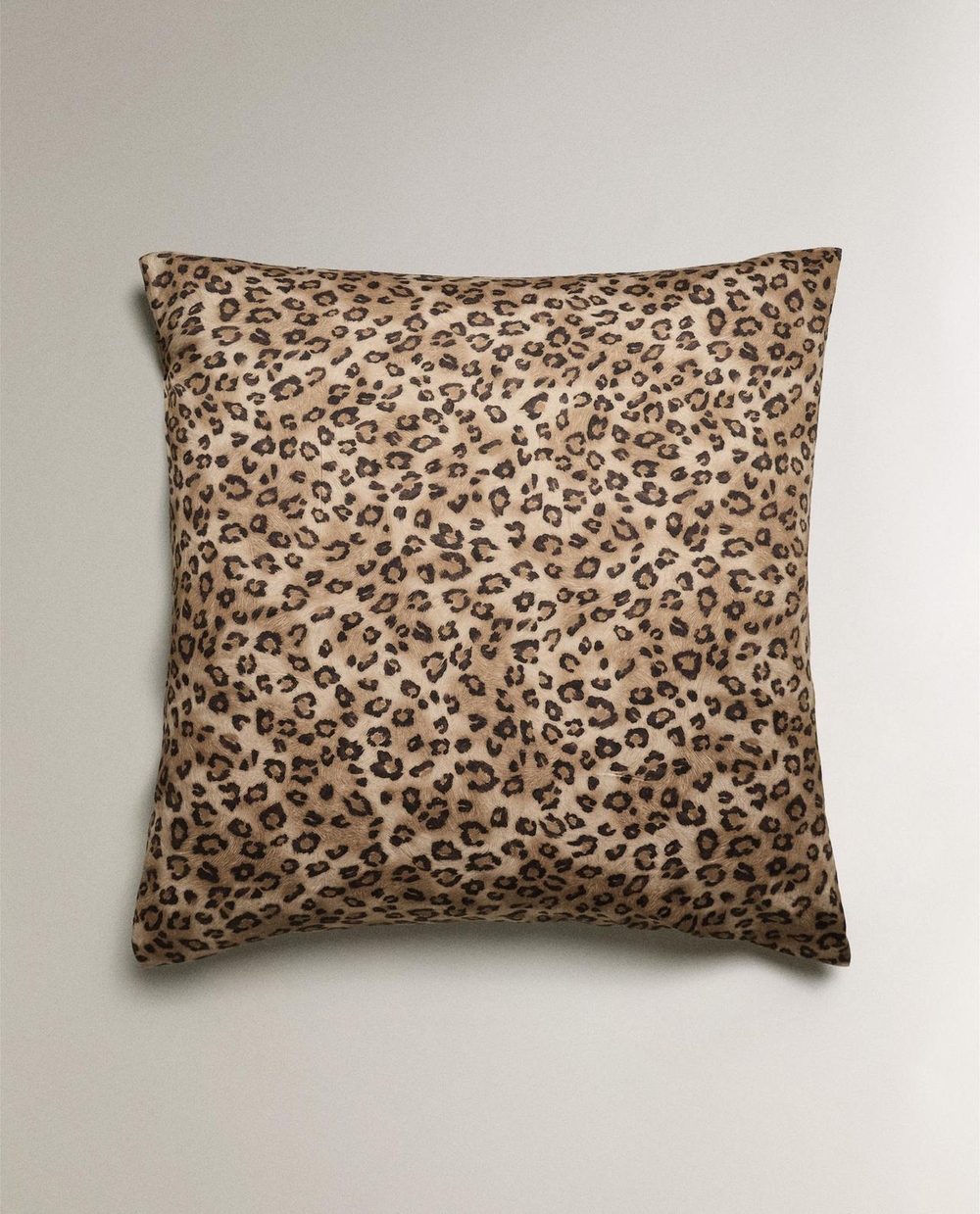 Zara Home - Наволочка из атласа с рисунком животных 60x60 см