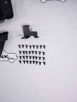 Решетка радиатора с логотипом "TANK"