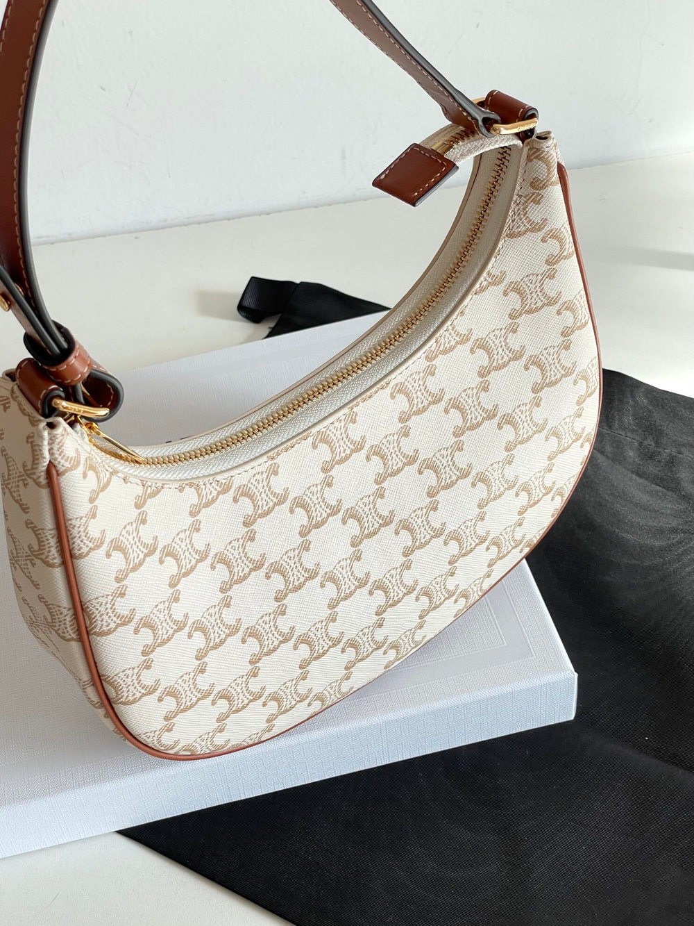 Celine Ava Bag 24 cm