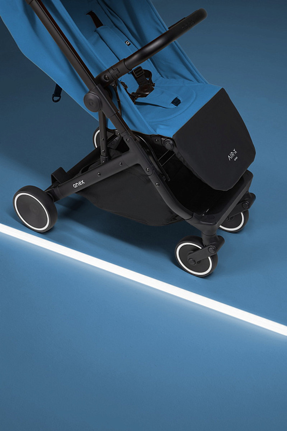 Детская прогулочная коляска Anex AIR-X Ax-08/L blue