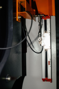 Гидравлический листогибочный пресс с ЧПУ B-Power P 100/2500