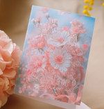 Открытка «С Днём рождения» — утончённые цветы и тёплое поздравление внутри