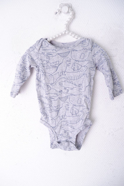 Боди Carter's повседневное на 3 месяца